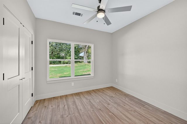 2520 S Scullin Avenue, Denison, TX 75020
