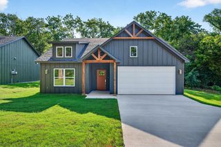 2520 S Scullin Avenue, Denison, TX 75020