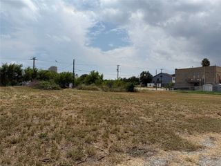 1428 San Luis St, Corpus Christi, TX 78401