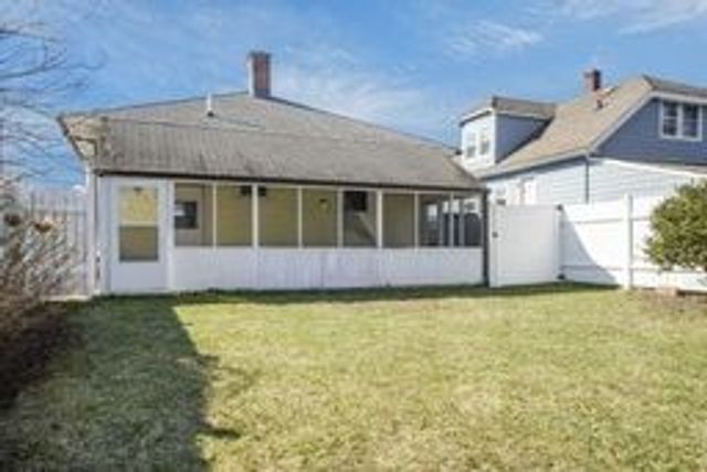 48 Upland Avenue, East Greenwich, RI 02818