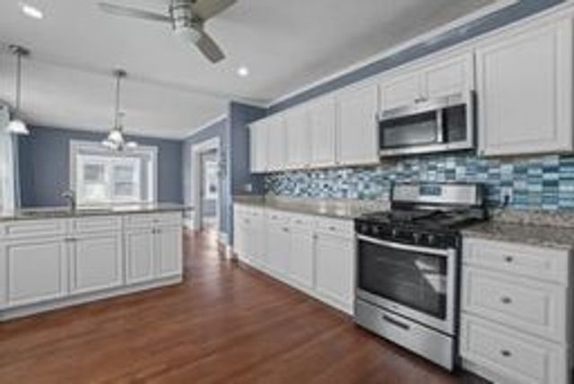 48 Upland Avenue, East Greenwich, RI 02818