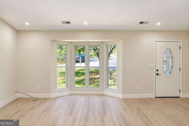 6202 Saint Christophers Court, Lithonia, GA 30058