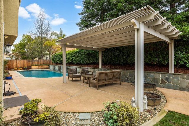 7127 Lyne Bay Dr, Roseville, CA 95747