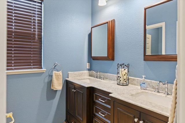 7127 Lyne Bay Dr, Roseville, CA 95747