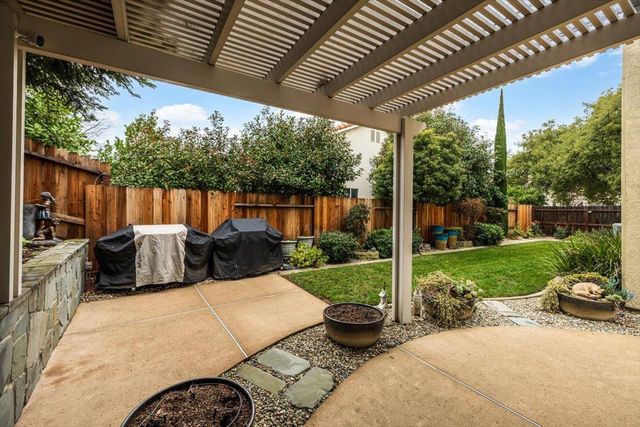 7127 Lyne Bay Dr, Roseville, CA 95747