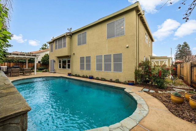 7127 Lyne Bay Dr, Roseville, CA 95747