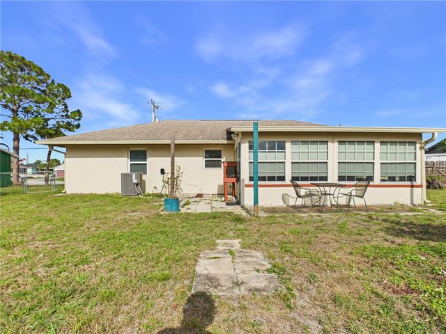 520 Jupiter Boulevard NW, Palm Bay, FL 32907