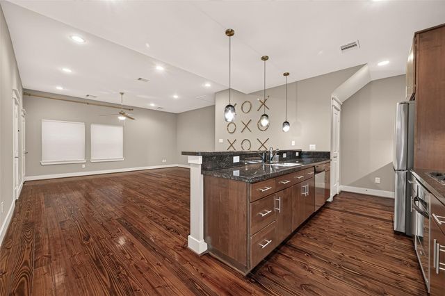 1510 Crockett Street B, Houston, TX 77007