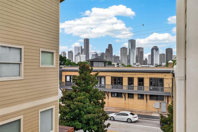 1510 Crockett Street B, Houston, TX 77007