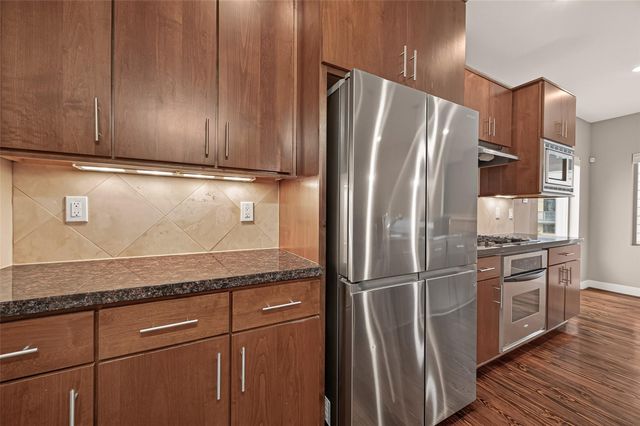 1510 Crockett Street B, Houston, TX 77007
