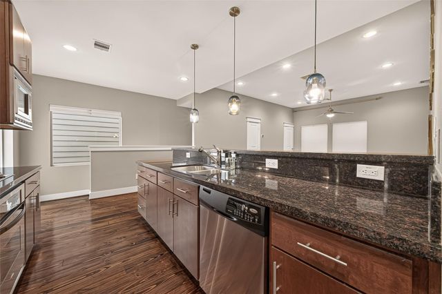 1510 Crockett Street B, Houston, TX 77007