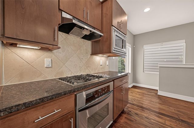 1510 Crockett Street B, Houston, TX 77007