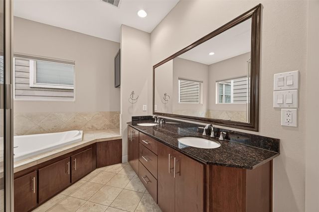 1510 Crockett Street B, Houston, TX 77007