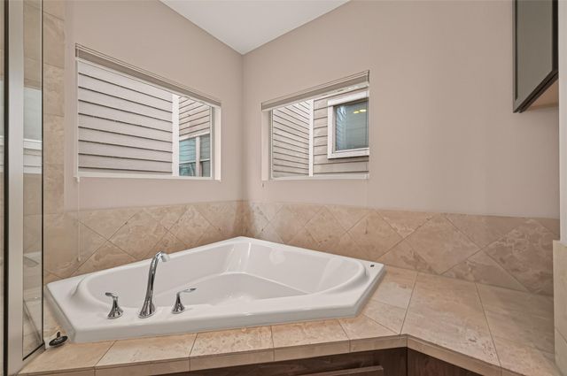 1510 Crockett Street B, Houston, TX 77007