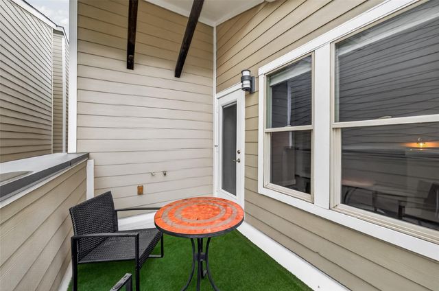 1510 Crockett Street B, Houston, TX 77007