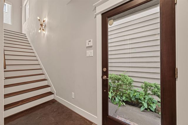 1510 Crockett Street B, Houston, TX 77007