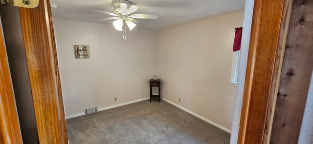 206 6th Avenue E, Andalusia, IL 61232