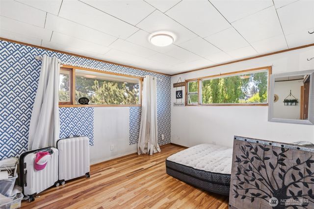 905 W 11th Street, Port Angeles, WA 98363