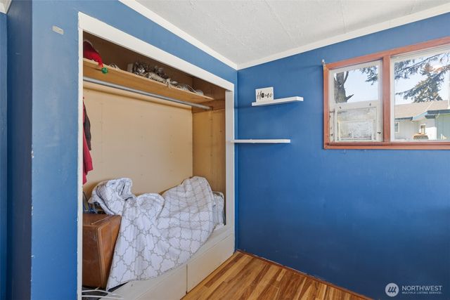 905 W 11th Street, Port Angeles, WA 98363
