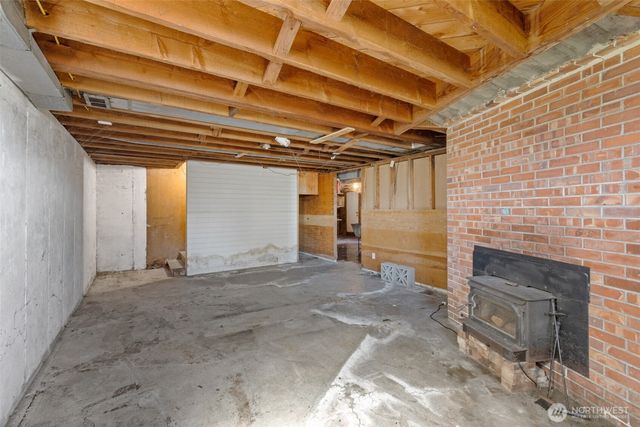 905 W 11th Street, Port Angeles, WA 98363