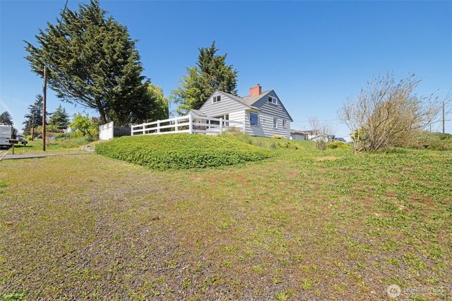 905 W 11th Street, Port Angeles, WA 98363