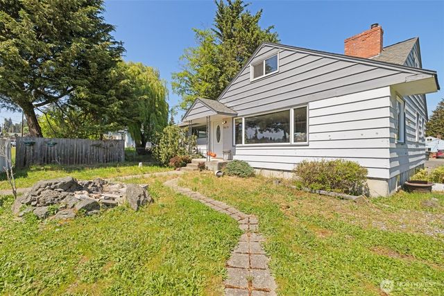 905 W 11th Street, Port Angeles, WA 98363