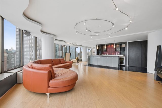 505 N Lake Shore Drive 3510-3511, Chicago, IL 60611