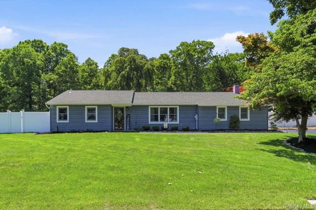 32 Henearly Drive, Miller Place, NY 11764