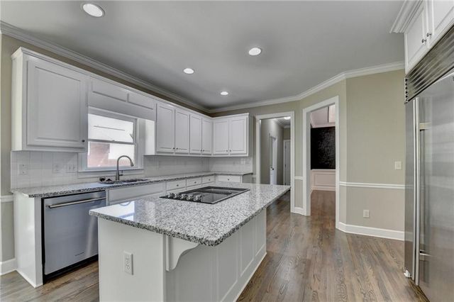 1251 Chadwick Lakes Drive, Lawrenceville, GA 30043