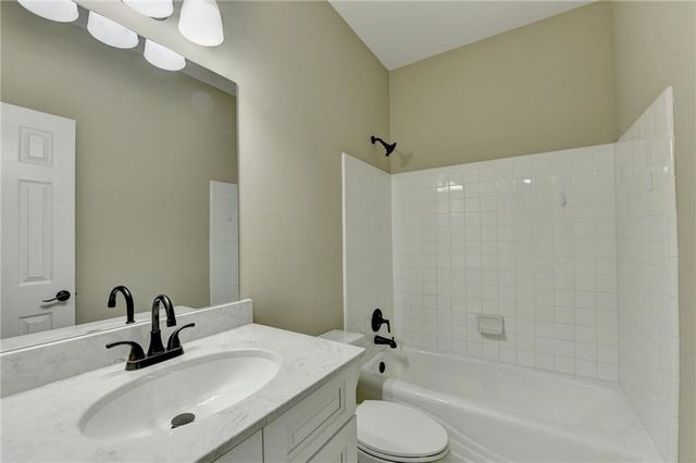 1251 Chadwick Lakes Drive, Lawrenceville, GA 30043