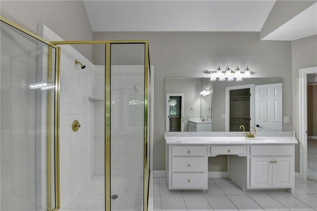 1251 Chadwick Lakes Drive, Lawrenceville, GA 30043