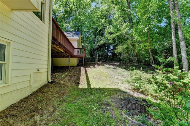 1251 Chadwick Lakes Drive, Lawrenceville, GA 30043