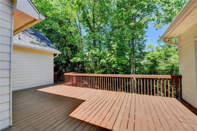 1251 Chadwick Lakes Drive, Lawrenceville, GA 30043