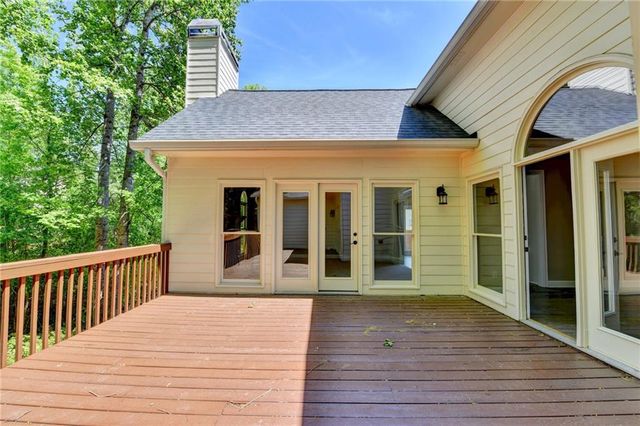 1251 Chadwick Lakes Drive, Lawrenceville, GA 30043