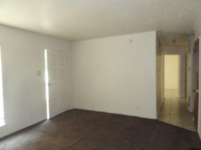 1521 S ACADEMY AVE., Tyler, TX 75701
