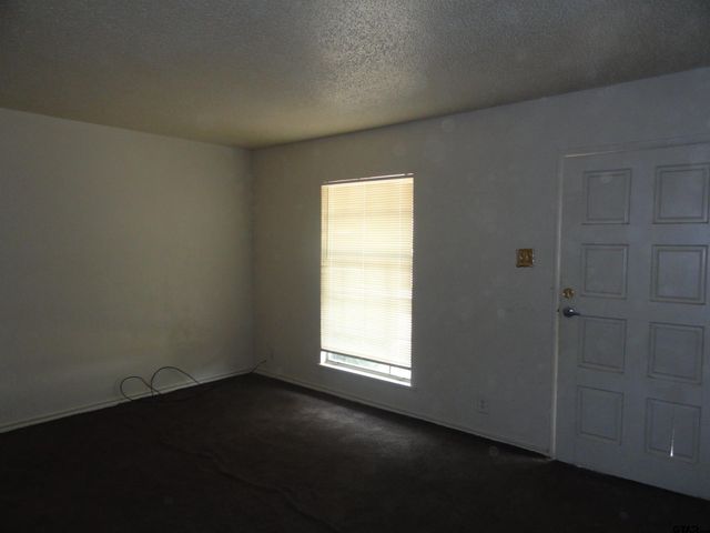 1521 S ACADEMY AVE., Tyler, TX 75701