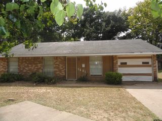 1521 S ACADEMY AVE., Tyler, TX 75701