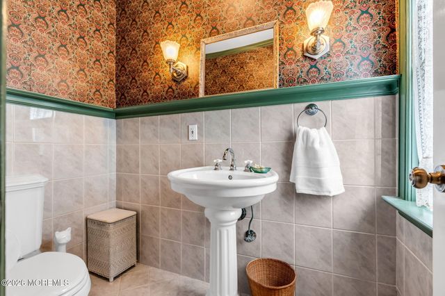 638 Overton Place, Long Branch, NJ 07740