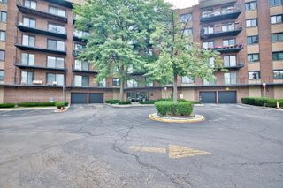 7601 Lincoln Avenue 502, Skokie, IL 60077