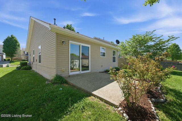 7006 Little Oak Ct, Louisville, KY 40291