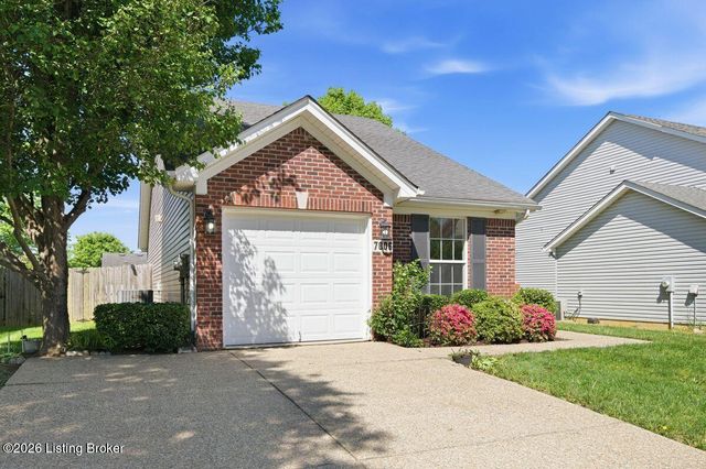 7006 Little Oak Ct, Louisville, KY 40291