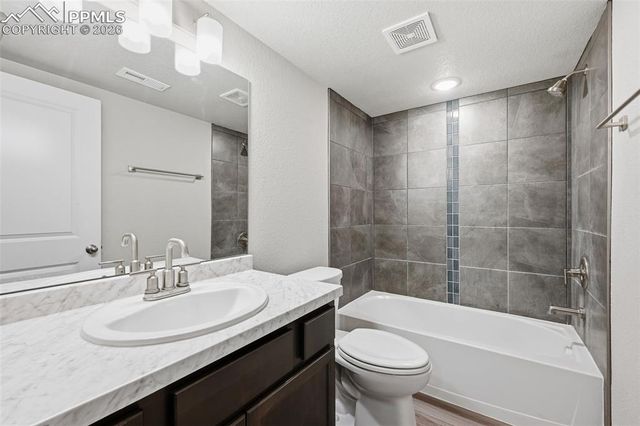 5162 Roundhouse Drive, Colorado Springs, CO 80925