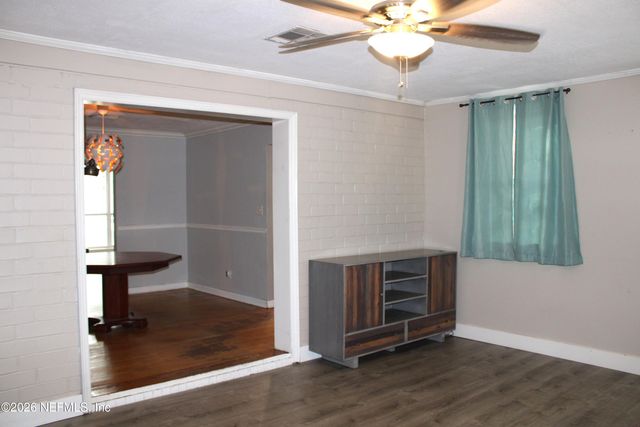 8648 EMERALD ISLE Circle S, Jacksonville, FL 32216