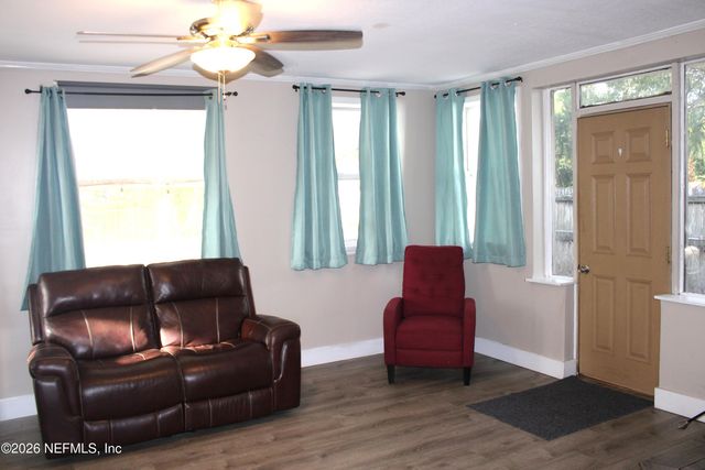 8648 EMERALD ISLE Circle S, Jacksonville, FL 32216