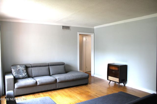 8648 EMERALD ISLE Circle S, Jacksonville, FL 32216