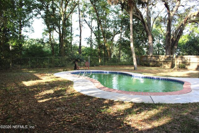 8648 EMERALD ISLE Circle S, Jacksonville, FL 32216