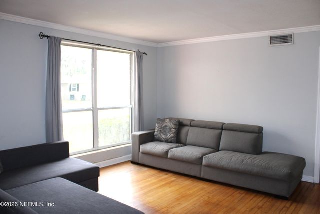 8648 EMERALD ISLE Circle S, Jacksonville, FL 32216