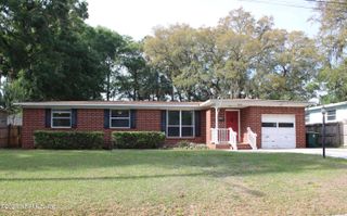 8648 EMERALD ISLE Circle S, Jacksonville, FL 32216