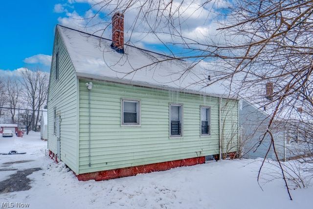 9809 Way Avenue, Cleveland, OH 44105