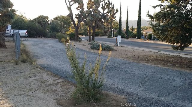 56633 Bonanza, Yucca Valley, CA 92284